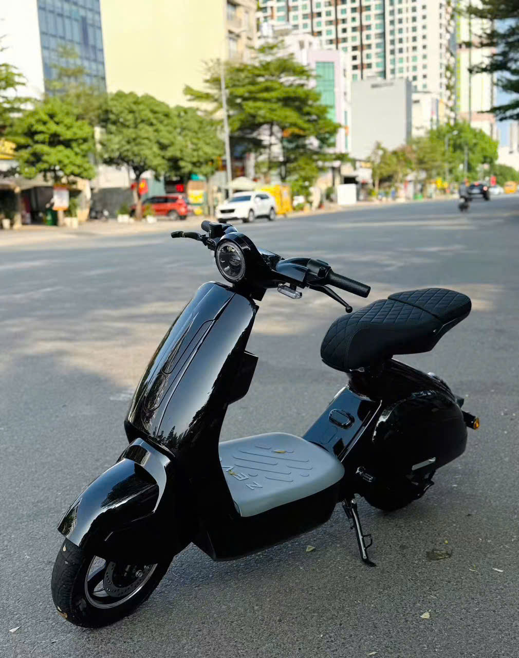 5 Xe Đạp Điện V3 Kiểu Dáng Vespa Nhỏ Gọn - hình 5