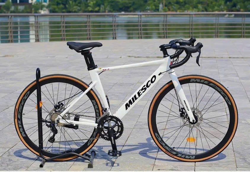 Xe Đạp Road Khung Nhôm Milesco EX-S Không Mối Hàn