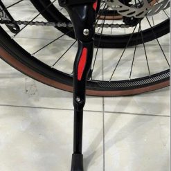 Chân chống đa năng vặn ốc, Tuỳ chỉnh từ size 20-26